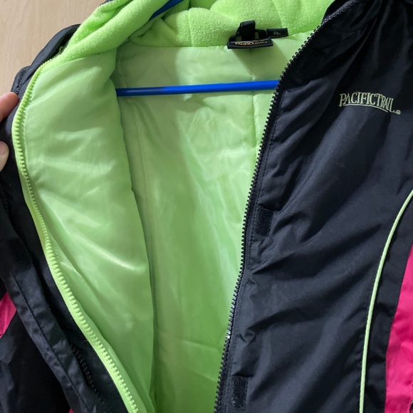 Teen XL 16 Girls 16 Pacific Trail Weatherproof Winter Coat With Hood- Zip front, - Picture 3 of 6